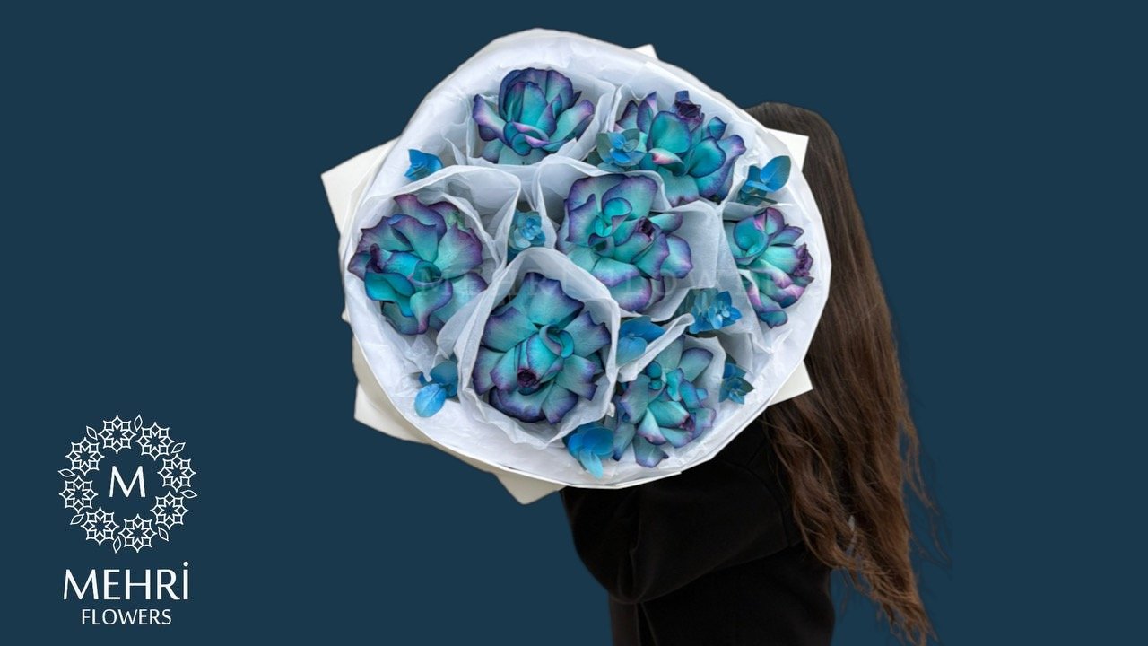Mehri Flowers-in müxtəlif rəngli buket kolleksiyası